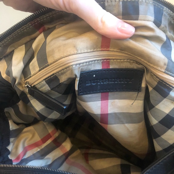 Burberry buckleigh nylon tote - Picture 4 of 7